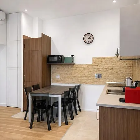 Authentic 2br Near Vatican & Metro Cipro