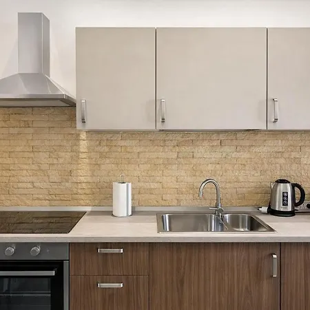 Authentic 2br Near Vatican & Metro Cipro Apartamento *