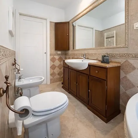 Authentic 2br Near Vatican & Metro Cipro